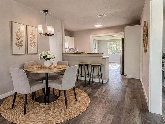 5th image of 18 Croom Rd