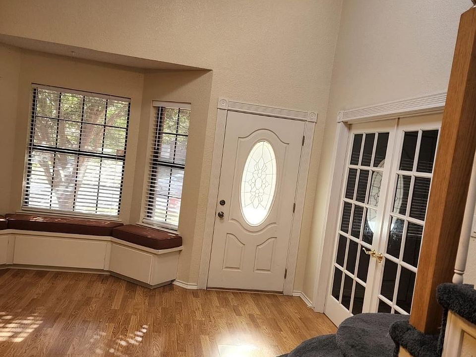 1st image of 2708 London Ct