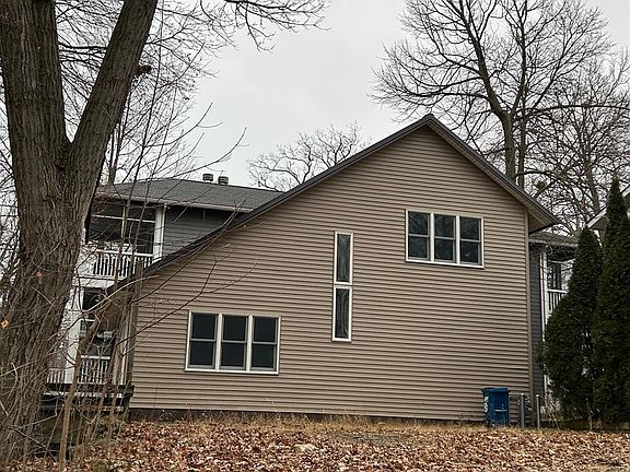 2nd image of 501 Cherry Ave