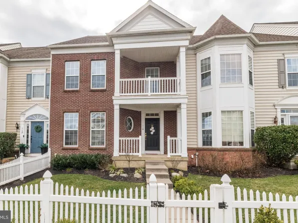 114 Pipers Inn Dr, Fountainville, PA 18923