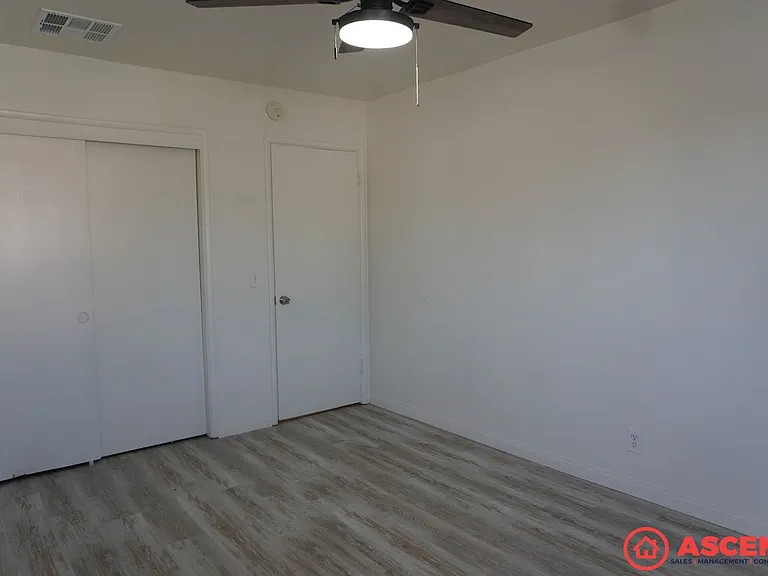 1603 Haldon St — Photo 10