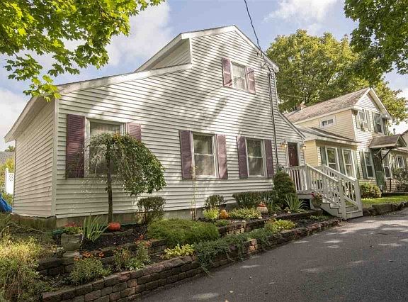 3rd image of 8 Broughton Ln
