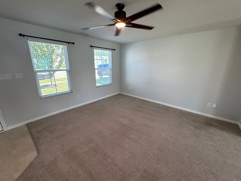 204 Dietz Dr — Photo 21