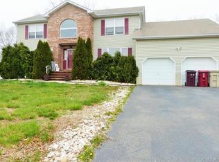 7 Jonathan Dr, Bayville, NJ 08721