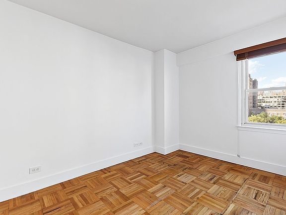 3rd image of 333 E 66th St APT 11A