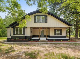 597 Sanders Davis Rd, Newnan, GA 30263