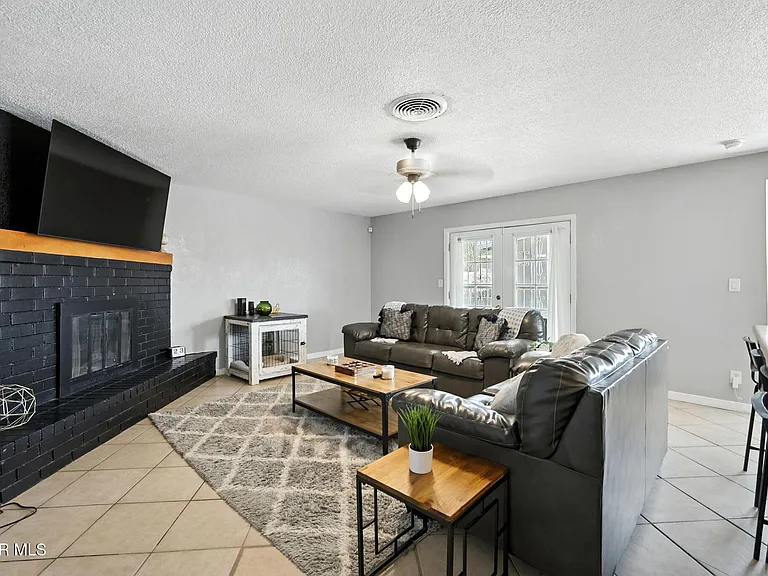 329 Sereno Dr — Photo 5