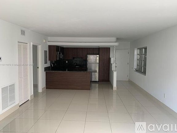 4th image of 315 Majorca Ave #1B