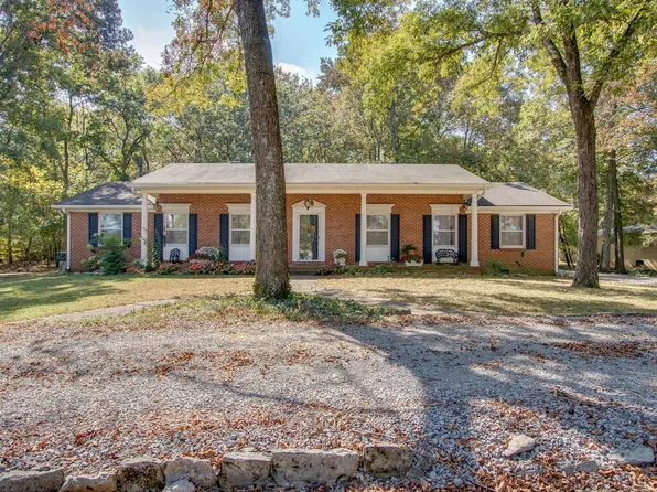 727 Rome Park, Lebanon, TN 37087