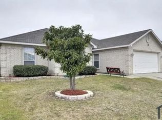 341 McMurtry Dr, Arlington, TX 76002