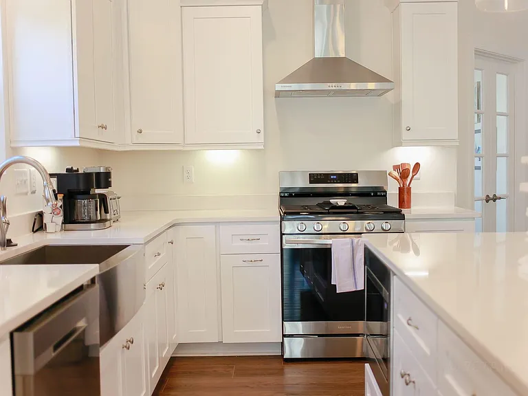 1511 Lea View Ave — Photo 4