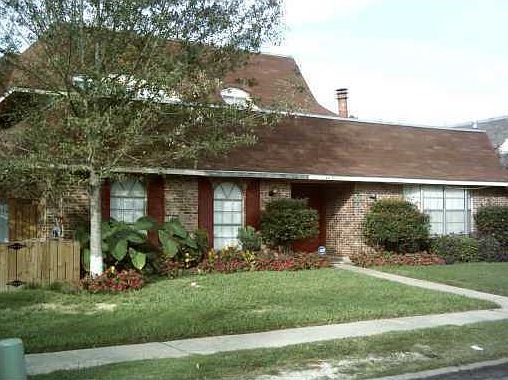 2nd image of 4421 Woodland Dr