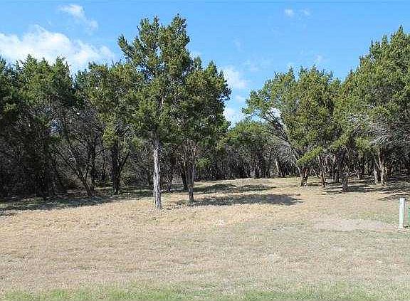2nd image of 2627 Lions Den