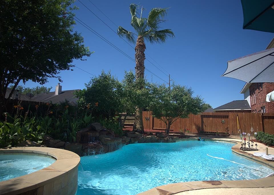 1st image of 20827 Cottage Cove Ln