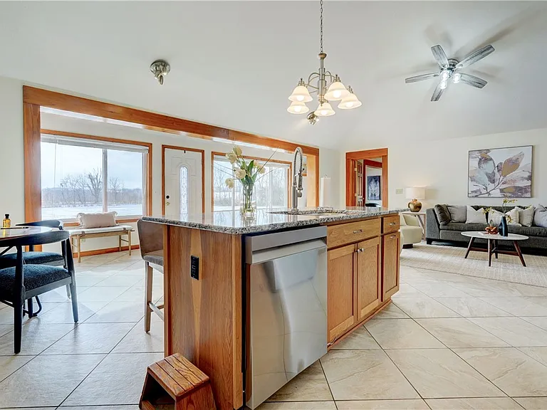 2654 Whalen Rd — Photo 16
