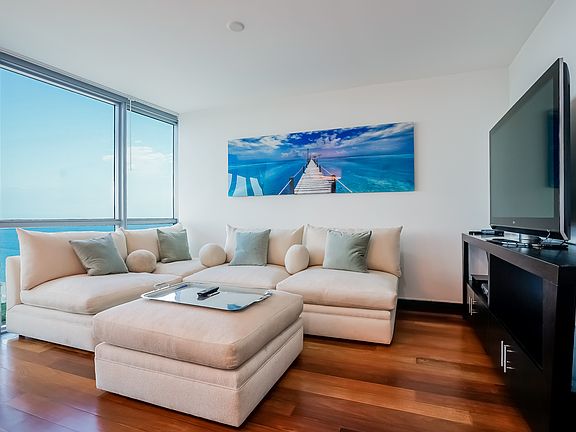 3rd image of 101 20th St #2505