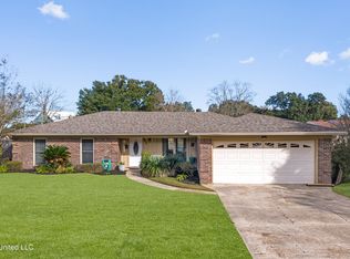 2422 Regency Dr, Biloxi, MS 39532