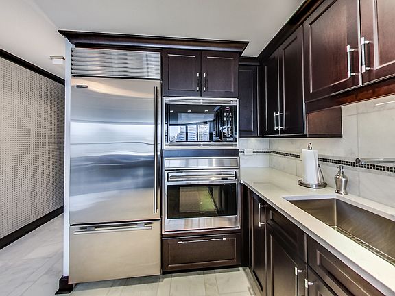 5th image of 405 N Wabash Ave Unit 2007