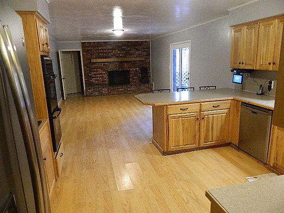 2nd image of 1705 W Pryor Ln