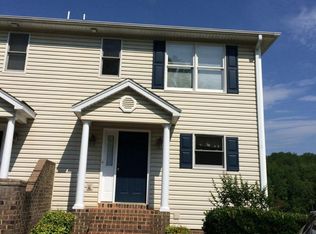 445 Cambridge Ct UNIT D6, Hardy, VA 24101