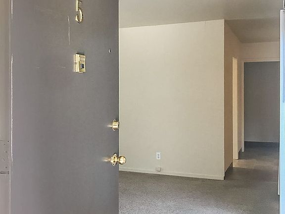 3rd image of 8564 Cypress Ave #5