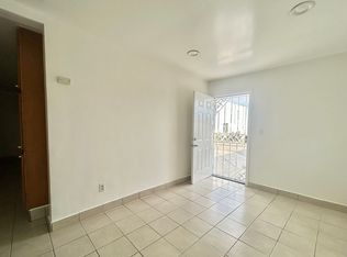 2657 E Monroe St, Carson, CA 90810