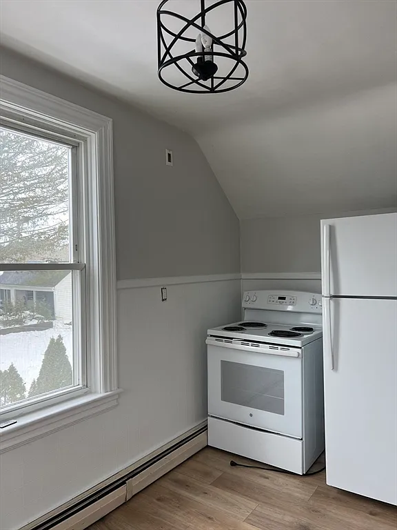 Building Photo - 134 Bay State Rd #2