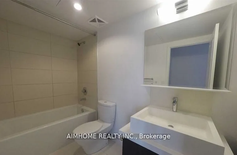 65 Saint Mary St #1811 — Photo 9