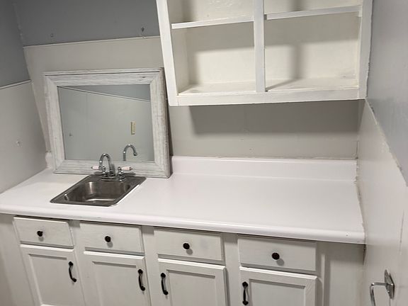 4th image of 209 N Mathewson Ave APT 1