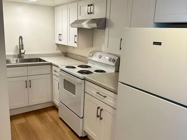 360 Wheeler Avenue — Photo 3