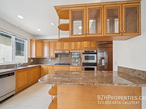 3rd image of 1450 S Beverly Dr APT 101