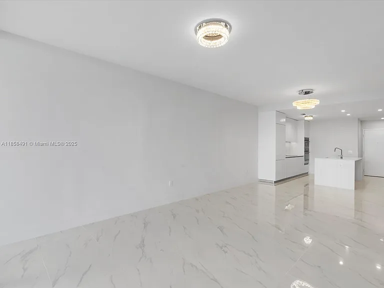 700 NE 24th St #4906 — Photo 13