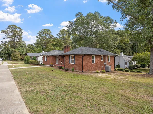119 S Aiken St, Fuquay Varina, NC 27526