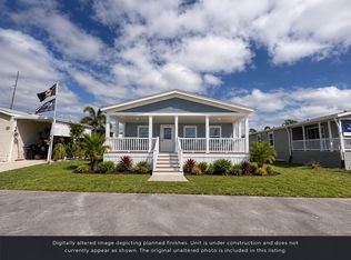 52 6th St W, Nokomis, FL 34275