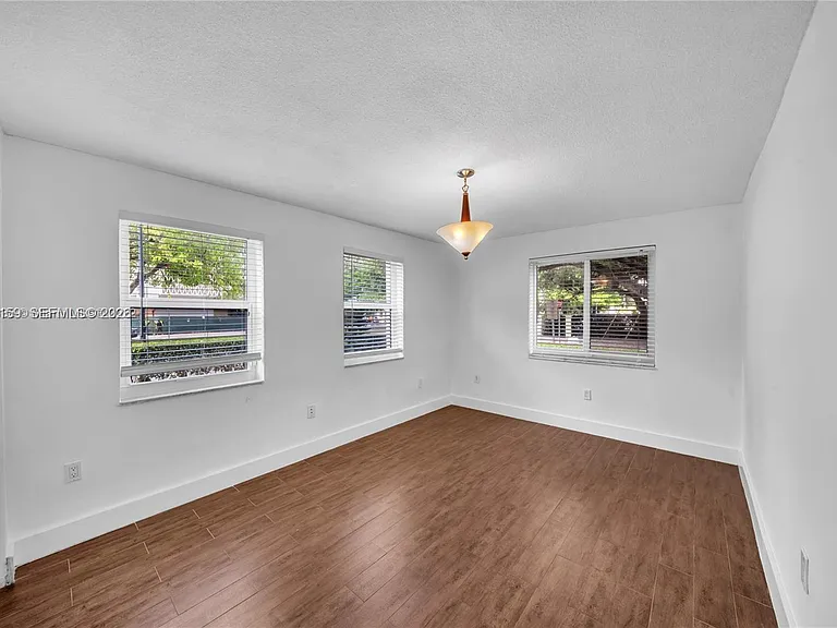 247 Bird Rd #- — Photo 13