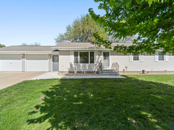 38 Terra Tam Cir, Moville, IA 51039