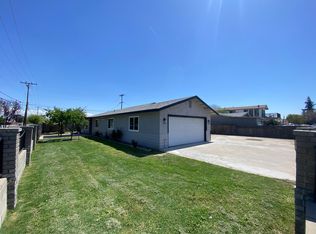 933 E Sonora Ave, Tulare, CA 93274