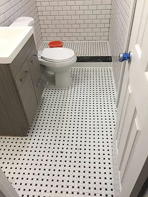 Rented by Metroline Realty | media 17