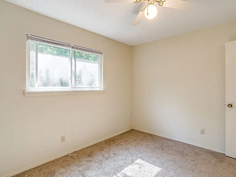 127 Allencrest Dr — Photo 26