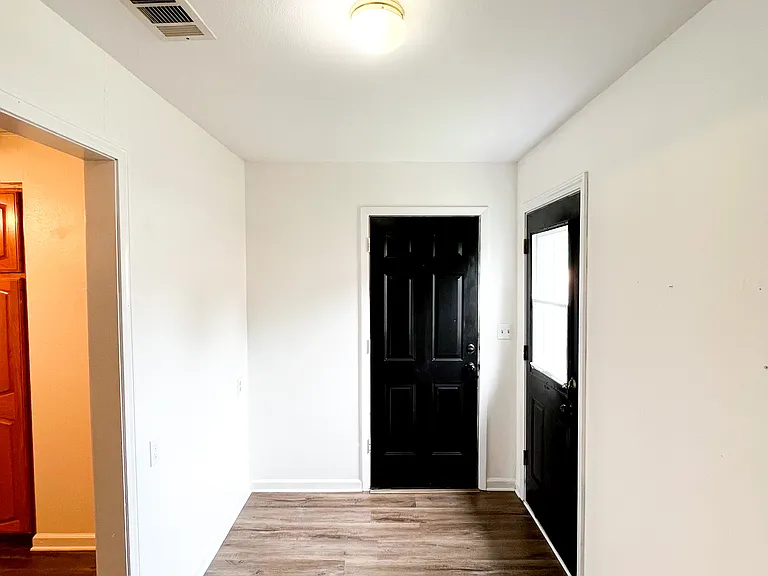507 Kate St — Photo 16