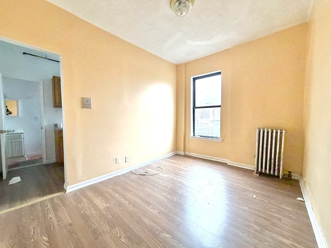 333 East 150th Street 32
