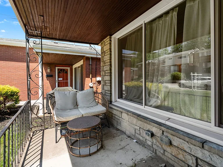 6581 Rosemoor St — Photo 24
