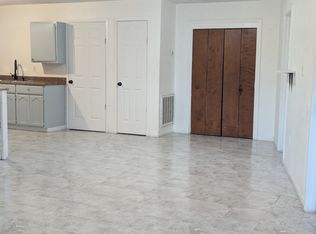 301 W 1st St #B, La Feria, TX 78559