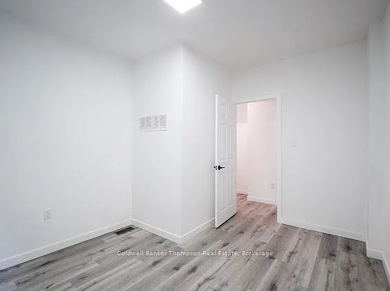 5 Mary St W #4 — Photo 9