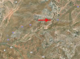 8983 Down Under Rd, Holbrook, AZ 86025