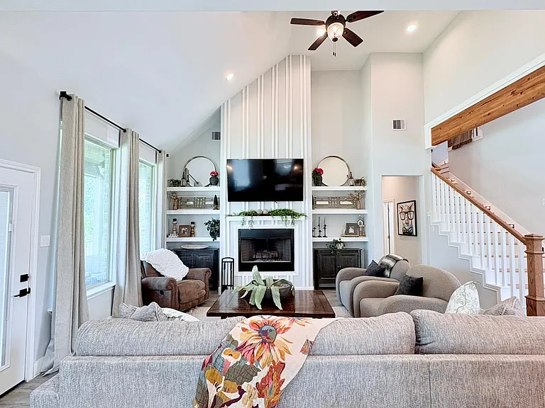 55 Ruskin Dr W — Photo 7