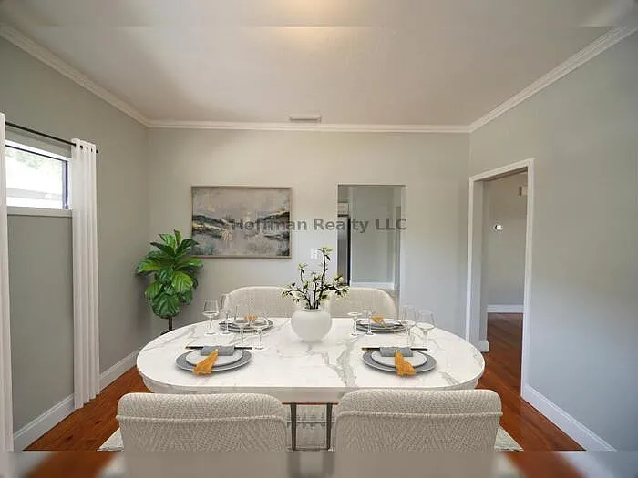 3 bed, 2.0 bath, 1525 sqft, $2,400 — Photo 3