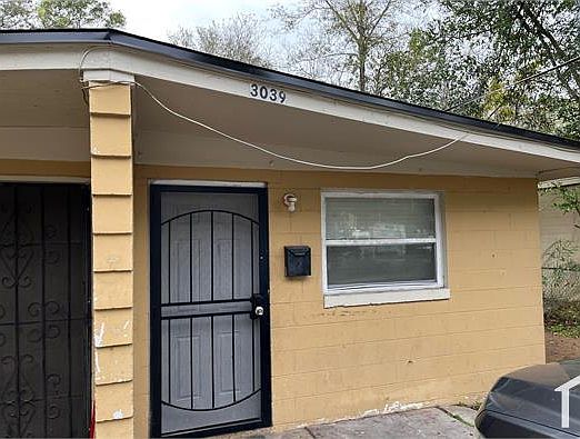 1st image of 3039 Nolan St