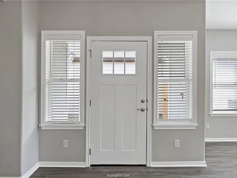 2509 Shady Route Ln — Photo 4