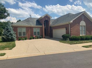 10102 Cave Creek Rd, Louisville, KY 40223